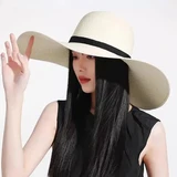 Chapeau Capeline en Paille